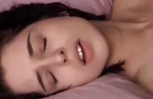 XXX Krissy lynn amanti trio porno amatoriale italiano letto divertimento con Bradley
