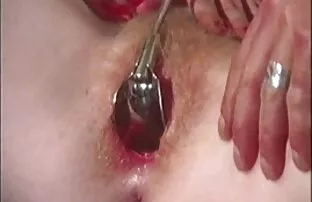 XXX Procace diva video porno italiani girati di nascosto masturbarsi con un vibratore